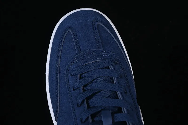 All categories Nk SB Dunk series Nike SB Fc Classic campus sneakers Nike SB Fc Classic Nike autumn and winter campus casual sneakers 909096-400